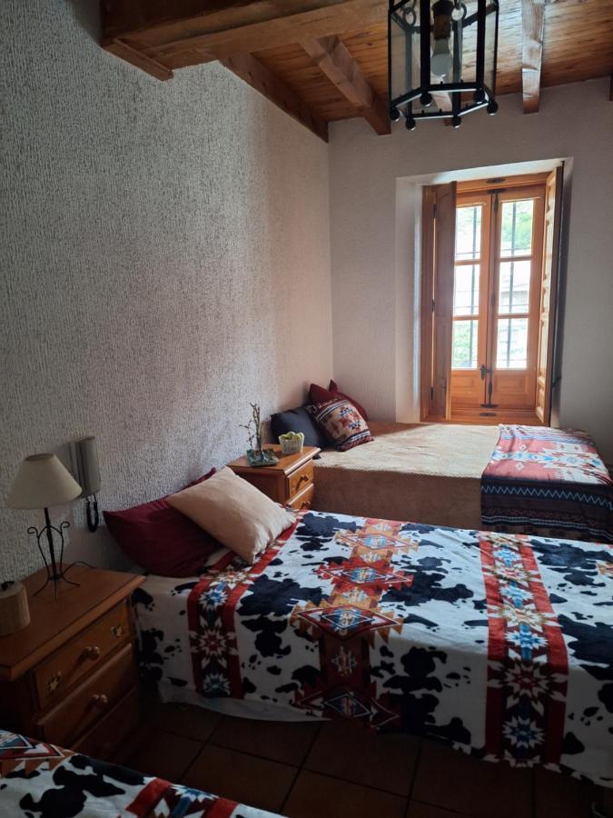 Hostal El Patio Restaurante San Bartolomé de Pinares Екстериор снимка