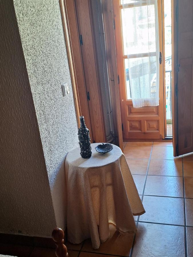 Hostal El Patio Restaurante San Bartolomé de Pinares Екстериор снимка